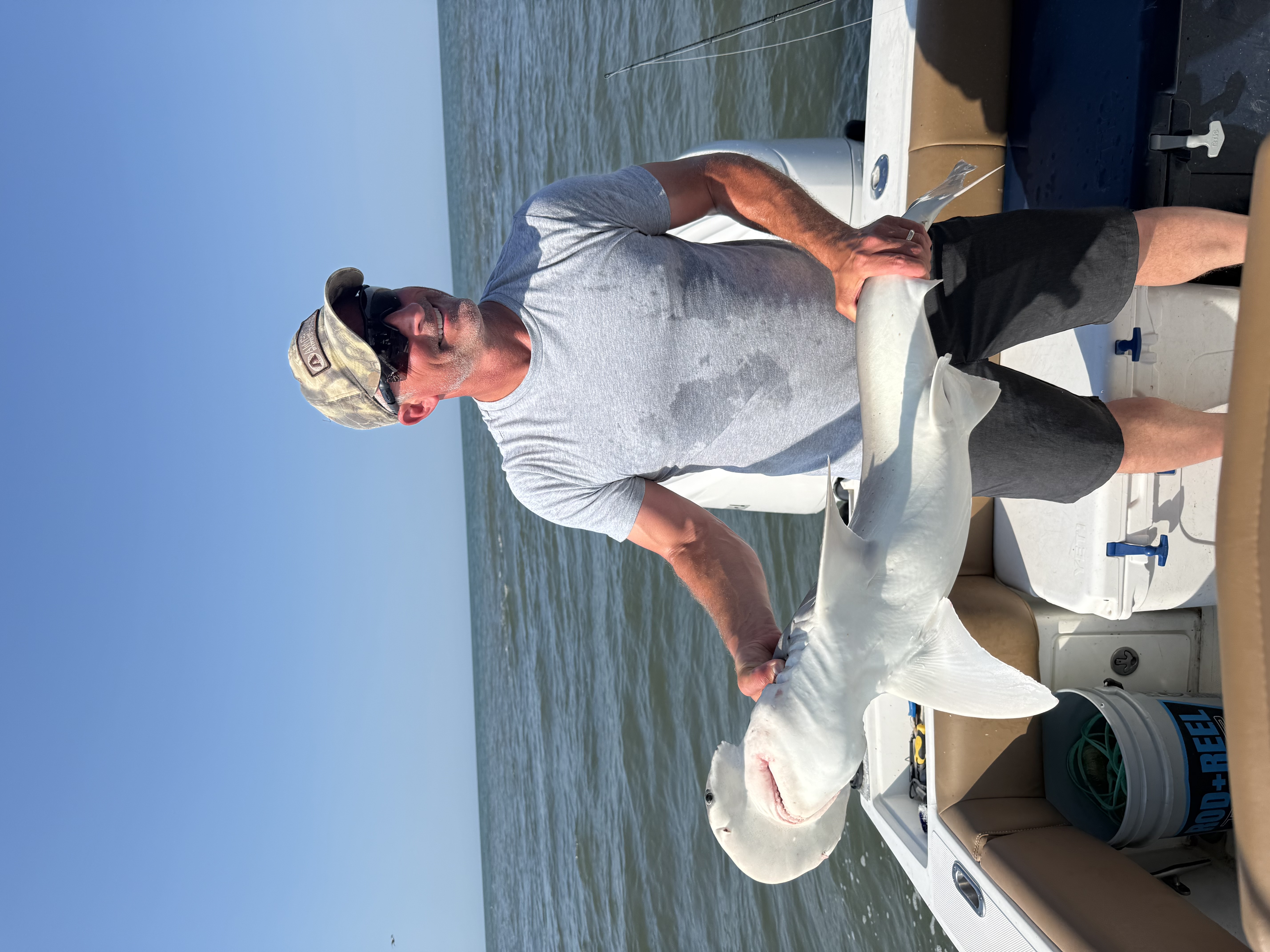 4 HR Inshore 24.5' Bay Boat