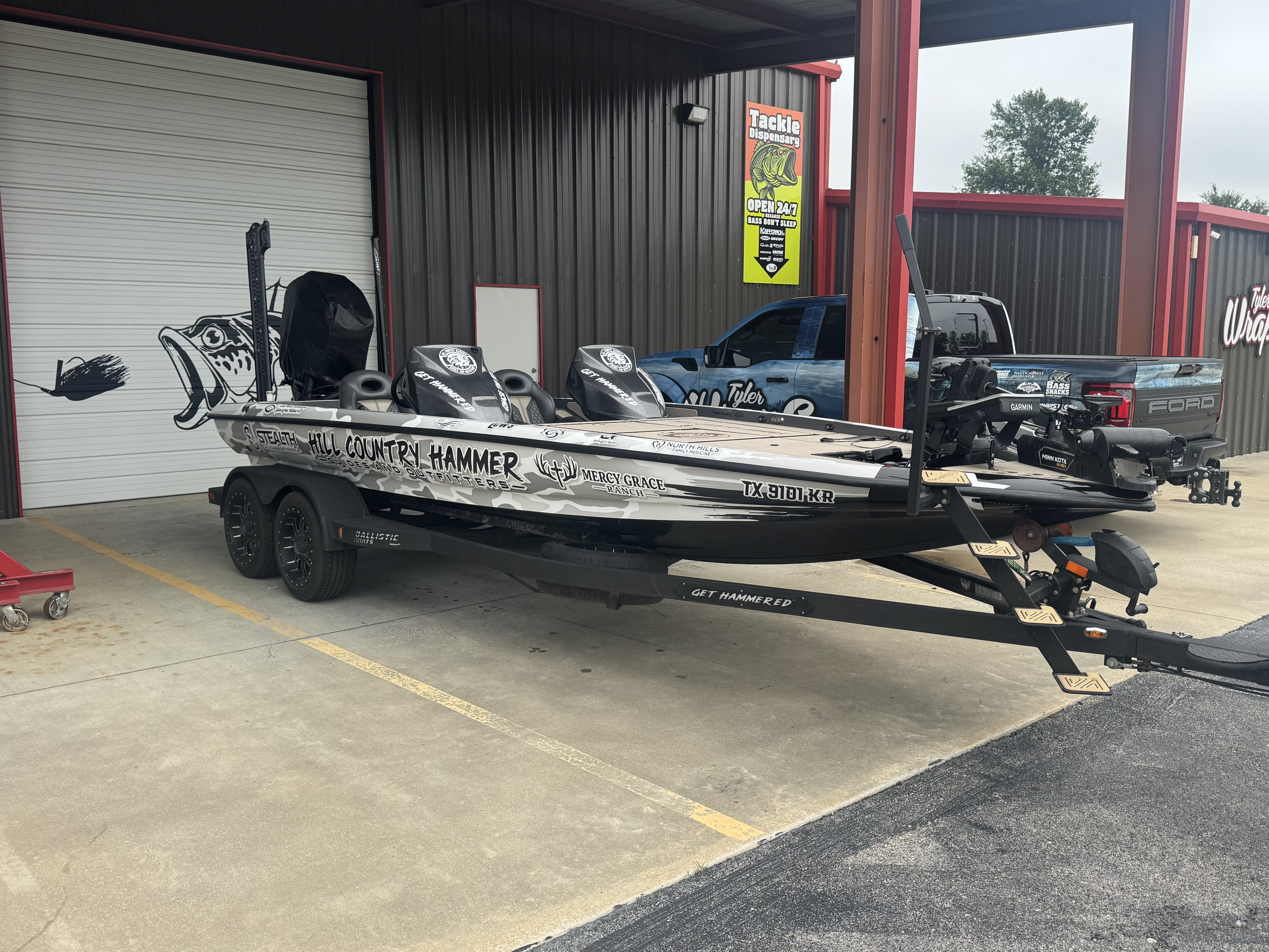 Boat photo for Teaditional Bass Fishing Trip