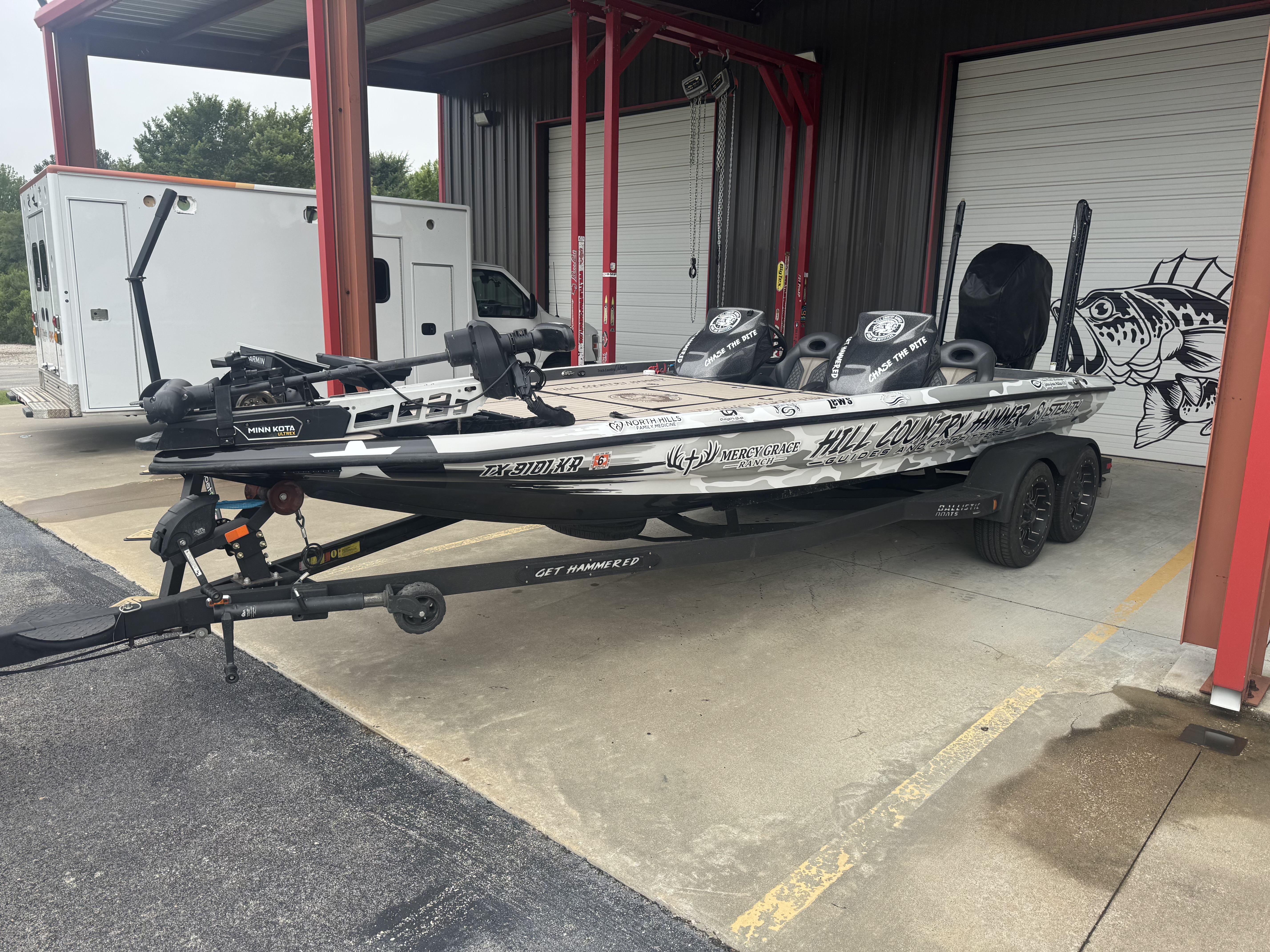 Boat photo for Teaditional Bass Fishing Trip