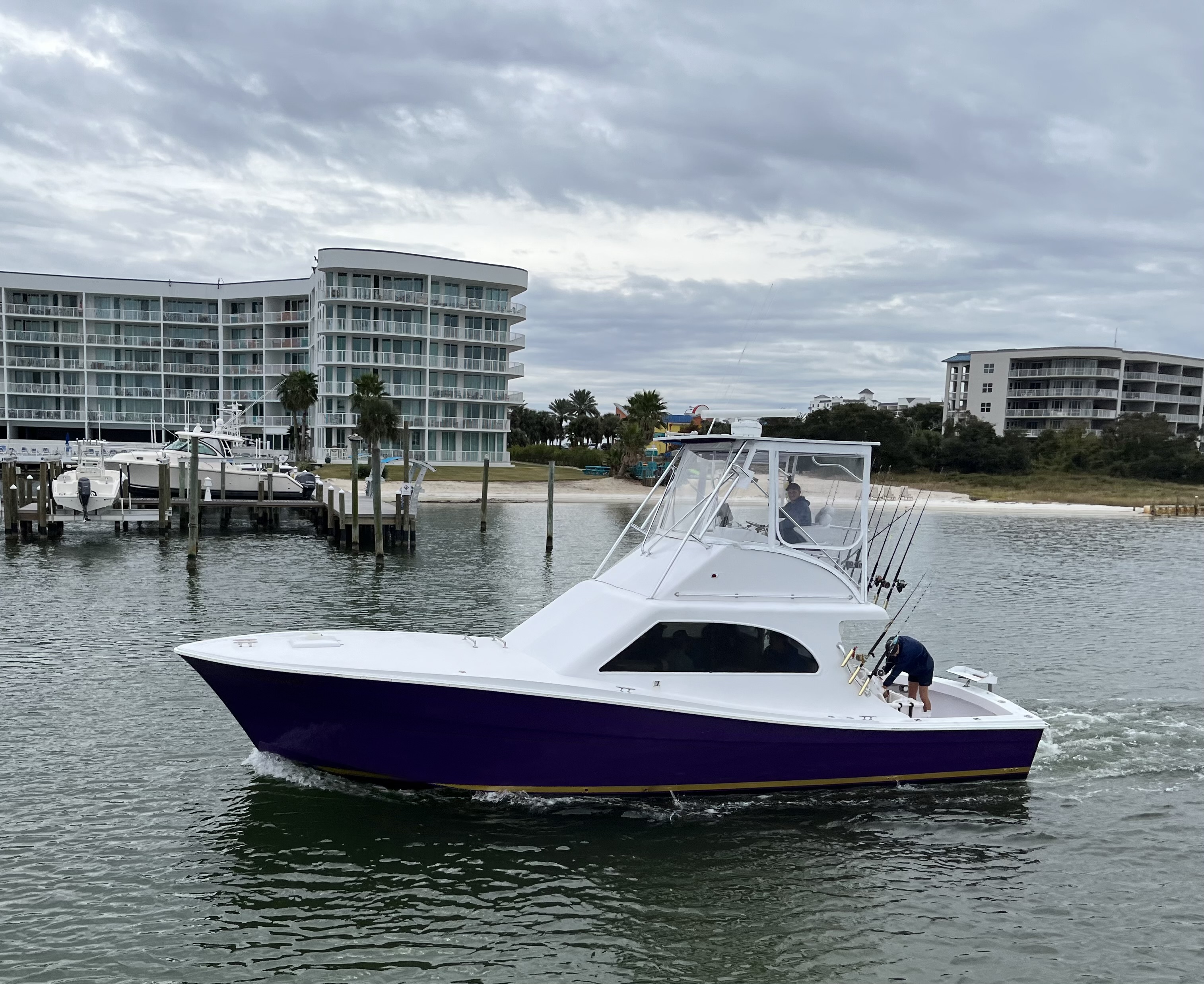 Extended Day Trip - 38' Topaz