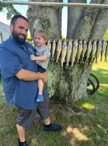 Summer walleye troll
