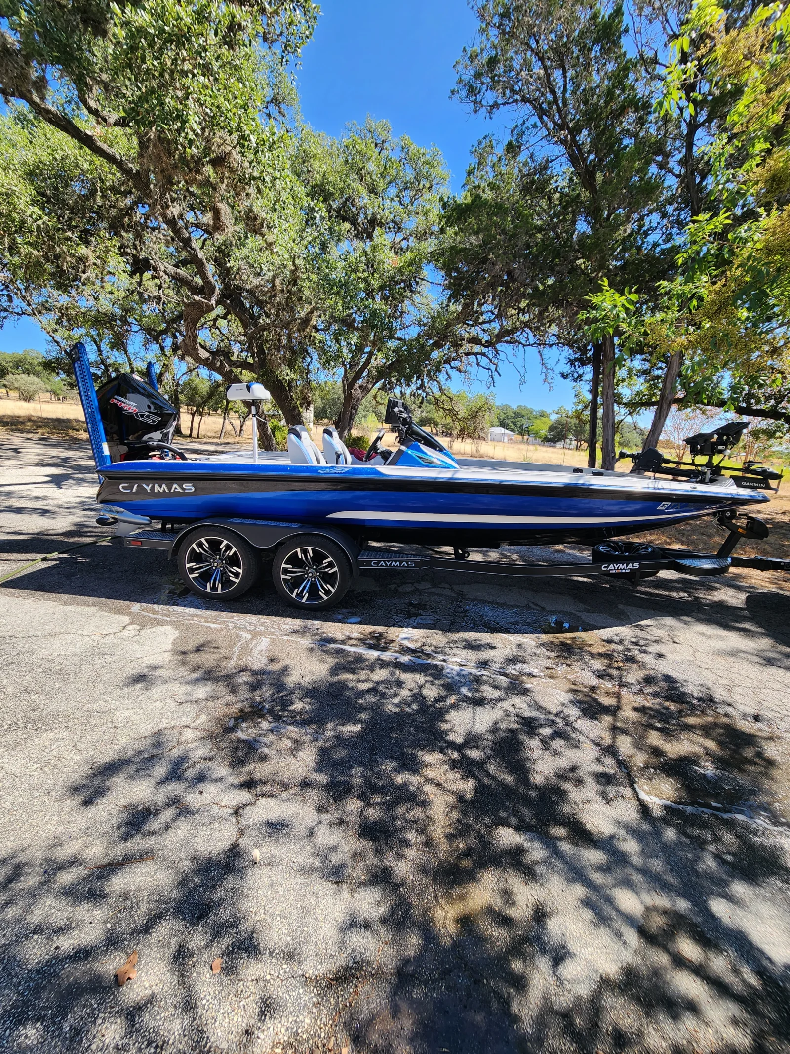 Fish with a PRO on Canyon Lake, TX!